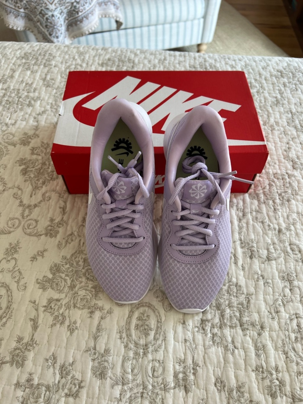 Women’s Nike lilac Tanjun Flyease sneakers